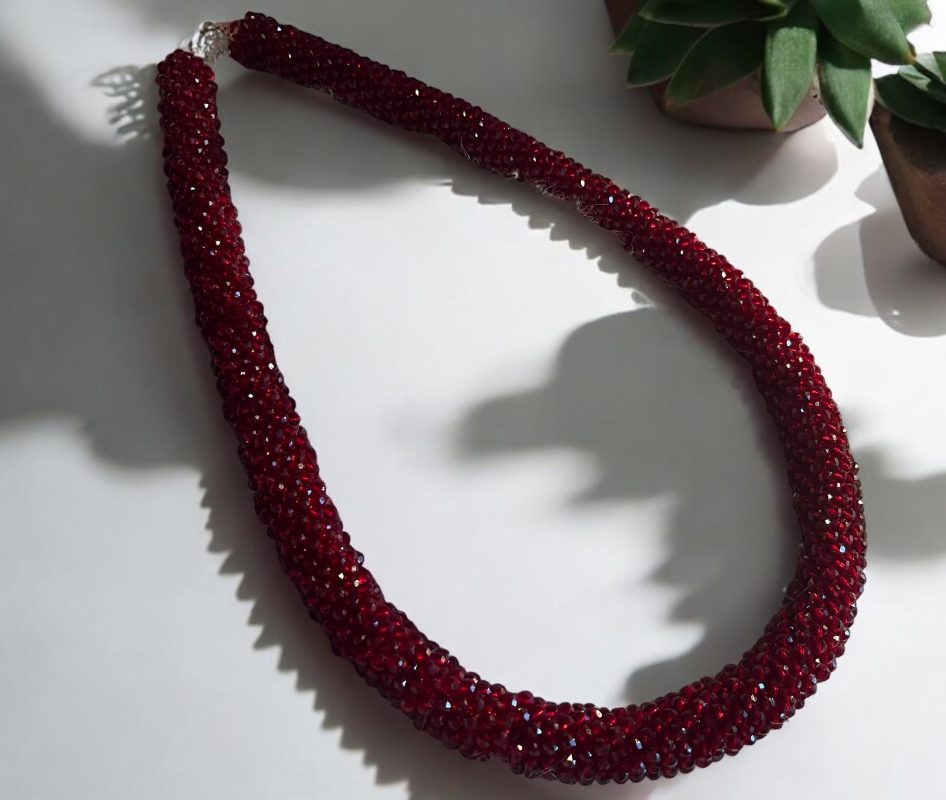 Enticing Tubular Necklace – Bohemian Radiance by Sarah Valley