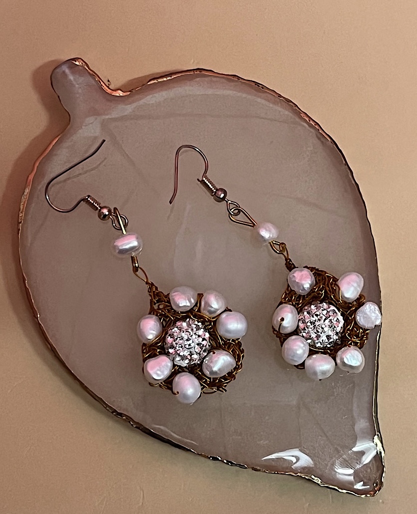 Bird Nest Pearl Earrings - Image 4